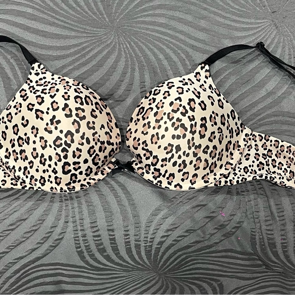 Leopard Bra Size 34C New Never used